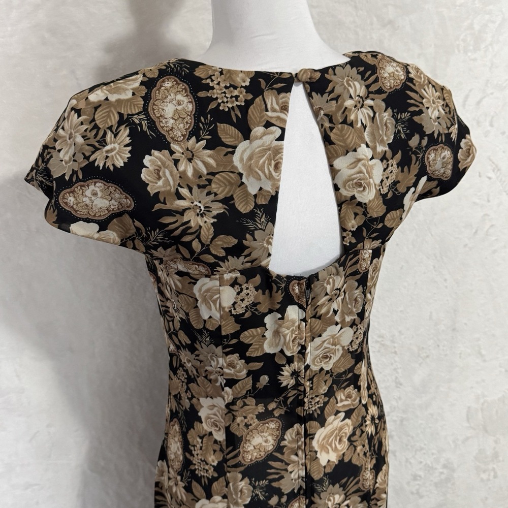 Karin Stevens Black and Cream Floral Maxi Dress - Picture 7 of 15